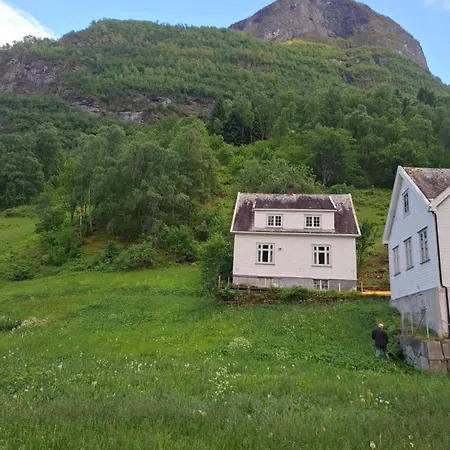 Holiday home Jordamorstova Aurland
